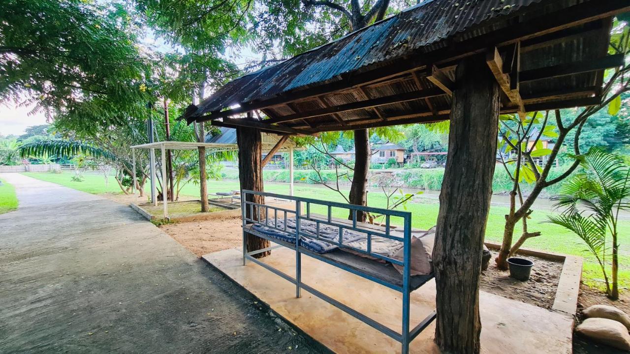Canary Guesthouse Пай Екстериор снимка